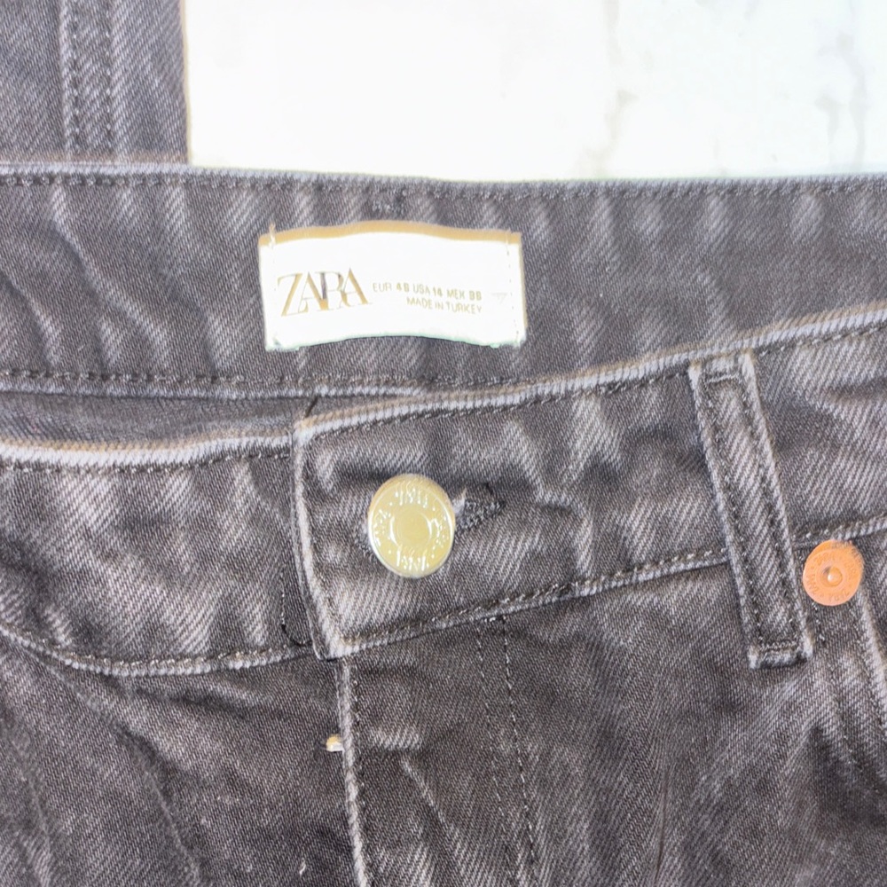 Zara Women's Straight Leg Dark Jeans - Picture 3 of 7